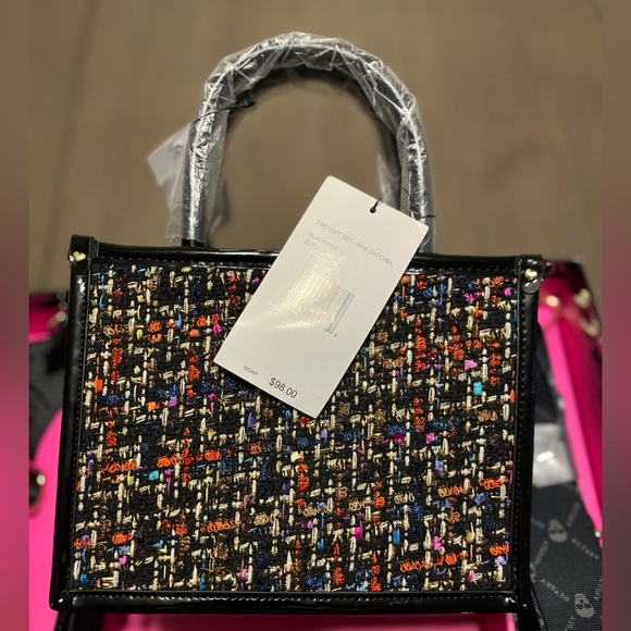 NIB Betsey Johnson Small Multicolor Crossbody Bag Set - Picture 5 of 7